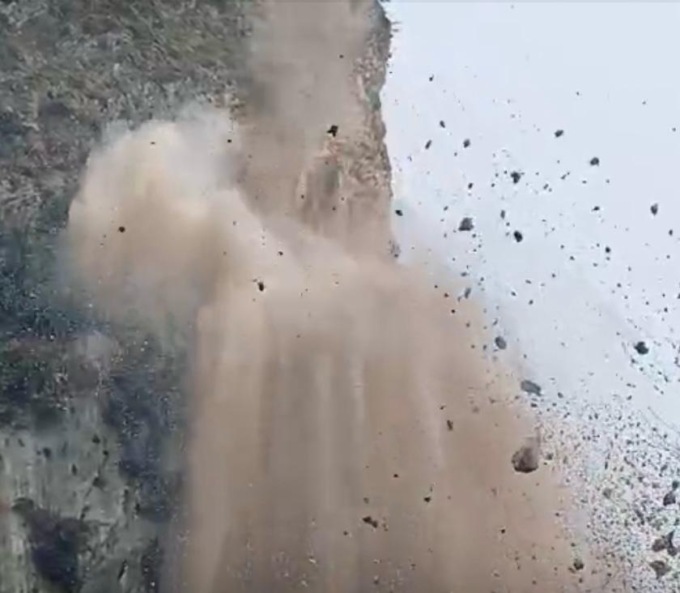 Sp38 Tignale Tremosine, oggi il brillamento del secondo sperone roccioso sulla strada della Forra