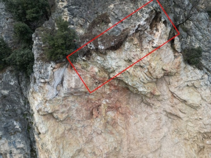 Strada della Forra, questa mattina il brillamento dello sperone pericolante