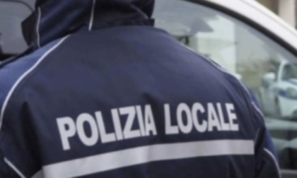 Trasporto merci: multa da 4mila euro per un autoarticolato, denunciato per falso un altro autotrasportatore