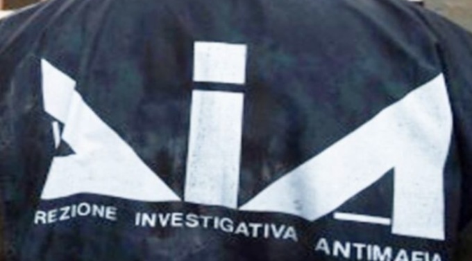 Volevano uccidere l’ex collaboratore di giustizia residente a Brescia: cinque finiscono in carcere