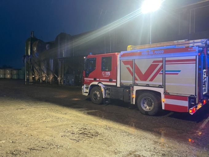 Chiari, il mezzo agricolo si ribalta: feriti il titolare dell’azienda e la sua compagna