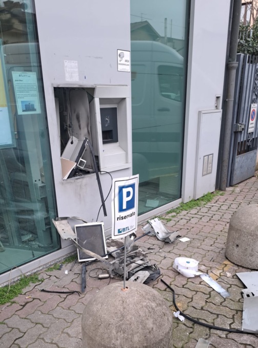 Assalto esplosivo al bancomat di Coccaglio: è l’ennesimo colpo in Franciacorta