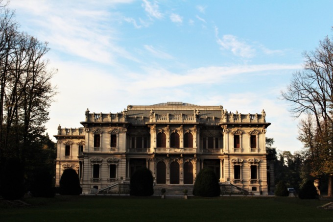 Da Squid Game a Chiari: Wi Ha-joon porta Villa Mazzotti in Corea