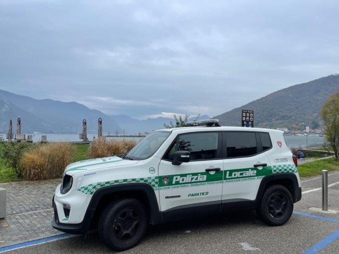 Rubava borse, portafogli e le mance dei bar, il ladro beccato dalla Polizia locale