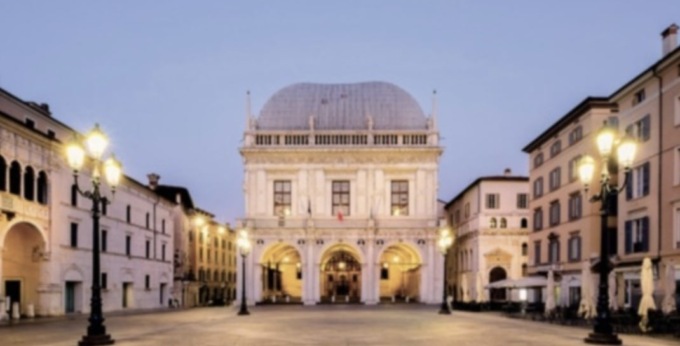 Giornata Nazionale del Fiocchetto Lilla: Loggia illuminata