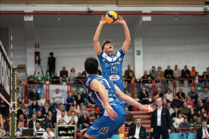 La Consoli Brescia trionfa contro Cosedil Aci Castello, vittoria per 3-0