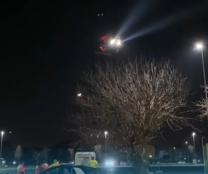 Si sente male durante la partita di basket, gravissimo un 75enne