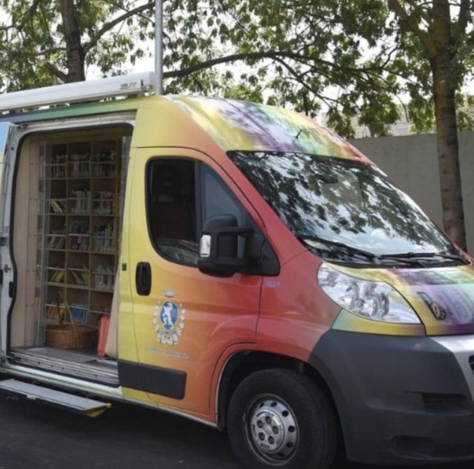 Bibliobus, a Brescia arriva la biblioteca itinerante