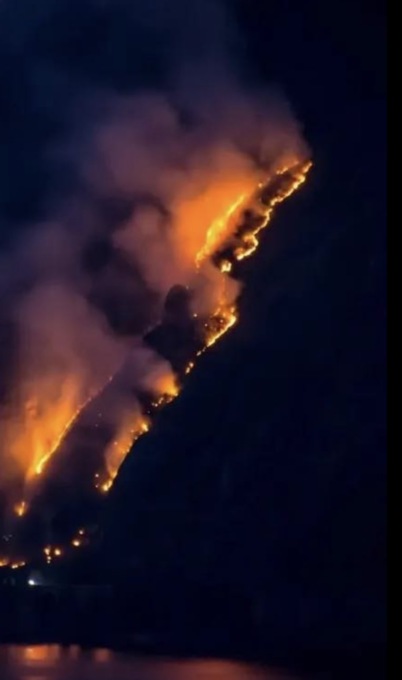 Corna Trentapassi, divampano le fiamme