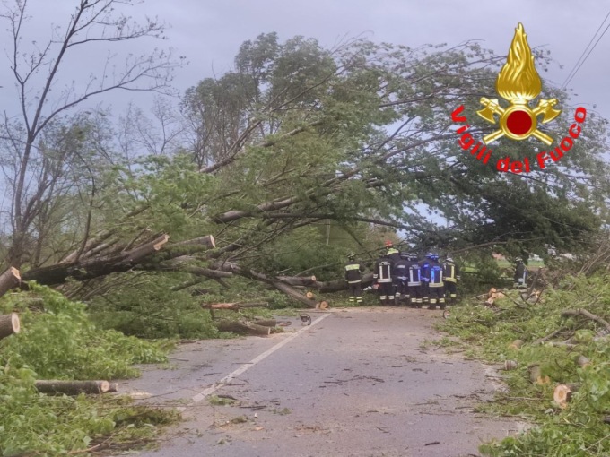 Maltempo: 90 interventi dei Vigili del Fuoco nel Bresciano