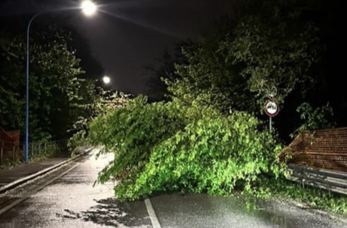 Raffiche di vento nel Bresciano: le zone colpite