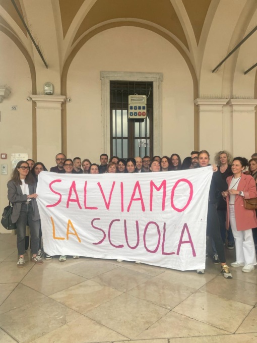 Ben 850 firme per salvare la scuola paritaria San Giuseppe: famiglie in piazza e petizione online contro la chiusura