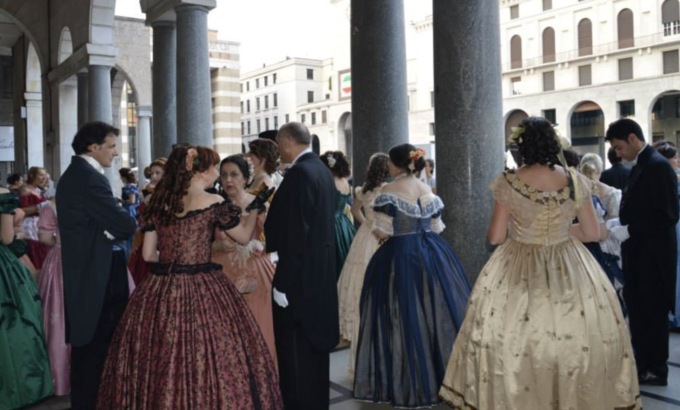 Croce Rossa Italiana: domenica il Gran Ballo ottocentesco in piazza della Loggia
