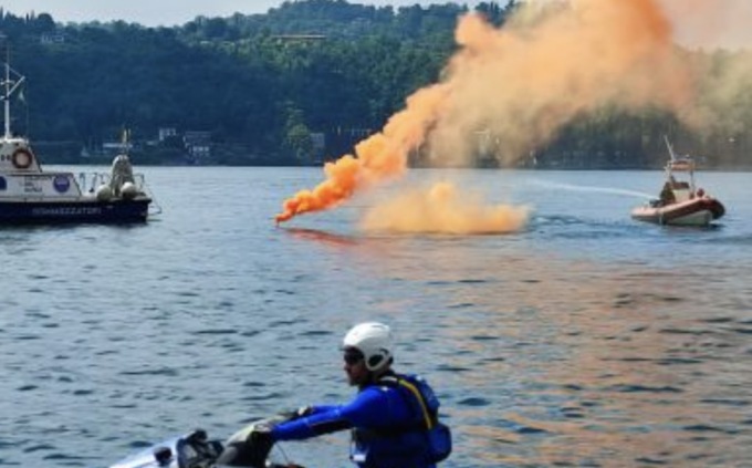Esercitazione aeronavale congiunta a Salò: le raccomandazioni della Guardia Costiera