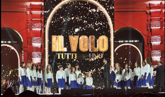 Piccola Accademia sul palco col Volo