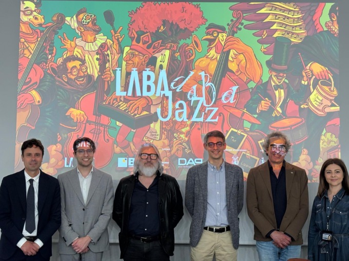 Labadabajazz al via da domani con il concerto di John De Leo