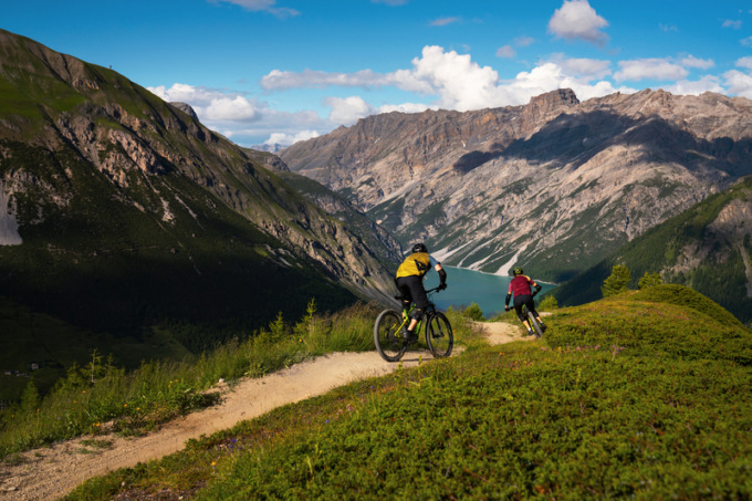 ABOVE | The Bike Experience: a Livigno il festival che celebra la bici tra adrenalina, natura e innovazione