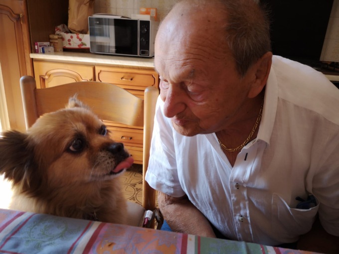 Foxy riposerà per sempre accanto a  Franco