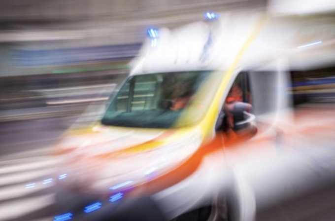 Brutta caduta per un ciclista a Mazzano