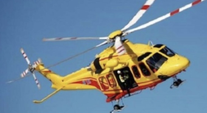 Cade con la moto a Ponte di Legno: arriva l’elisoccorso