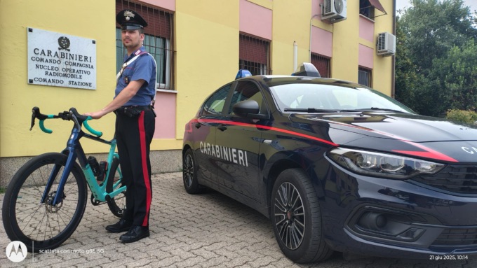 Ruba una e-bike di un turista a Iseo, ladro arrestato dai Carabinieri