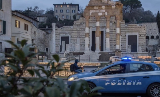 Spaccio: in manette un 23enne dopo essersi dato, invano, alla fuga