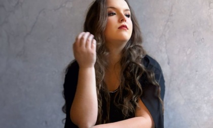 Voci controcorrente: il futuro della lirica italiana si chiama IlariaAndrea Tomasoni