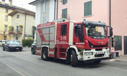 Schiacciato da un muletto, muore operaio a Bagnolo Mella