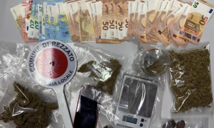 Droga in casa: sequestrati 2,5 etti tra hashish e marijuana