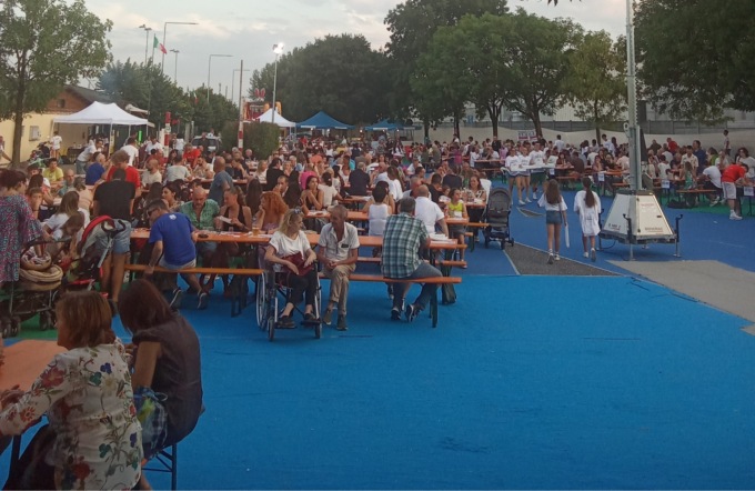 Gran successo a Borgosotto di Montichiari per la festa di quartiere, le immagini della festa