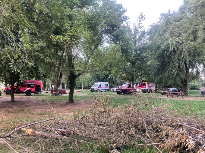 “Si sono tuffati e non sono riemersi”: sospese per la notte le ricerche dei due ragazzi nell’Oglio