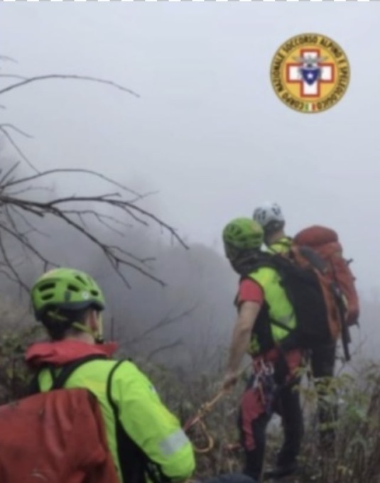 In difficoltà a 2.700 metri di quota causa maltempo: l’intervento del Cnsas a Edolo