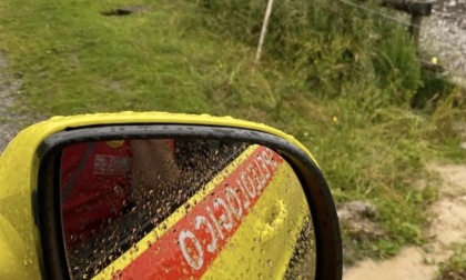 In difficoltà in vetta, non è in grado di proseguire: l’intervento del Cnsas