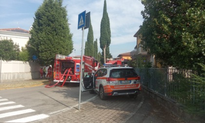 Incendio in via San Martino a Montichiari: evacuati i residenti nelle vicinanze