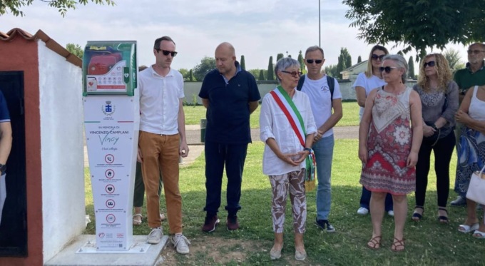 Rodengo Saiano: inaugurato un nuovo defibrillatore in memoria di Vincenzo Camplani