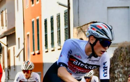 Ciclismo: Mattia Dolfini conquista il titolo provinciale su strada