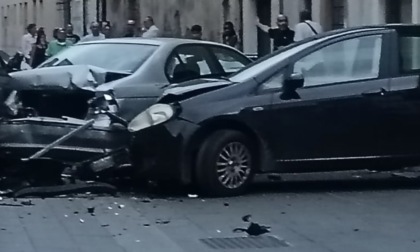 Tragedia sfiorata a Borgosatollo: auto contromano 53enne gravissimo