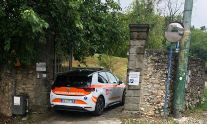 Chiusa in casa non risponde alle chiamate, salvata dai pompieri