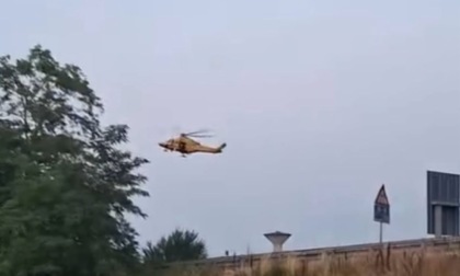 Auto contro camion a Montichiari: grave un 23enne