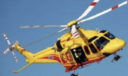 Brutta caduta in bicicletta in Valvestino per un turista, arriva l’elisoccorso