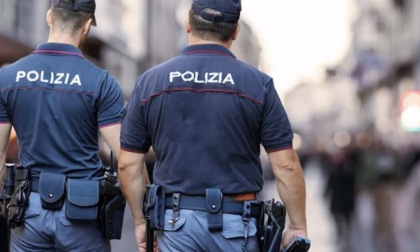 Furto di cartucce per stampanti all’Esselunga: in manette un 23enne