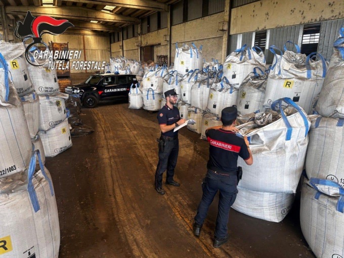 Rifiuti illegali in fonderia, una denuncia a Roncadelle