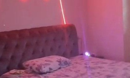 Sfruttamento della prostituzione e annunci su internet: la scoperta a Roé Volciano