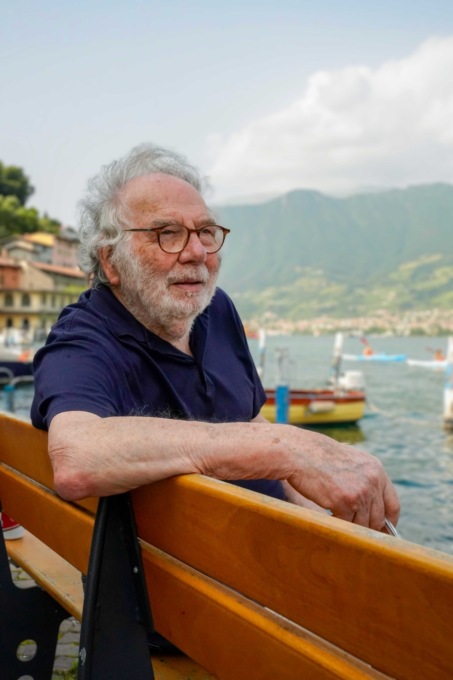 “Situazioni: riflessi e riflessioni”: a Monte Isola la personale del Maestro Giuseppe Belotti