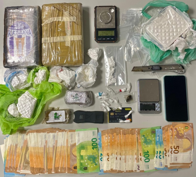 Spaccio: scoperto un appartamento usato come base vicino alla stazione ferroviaria