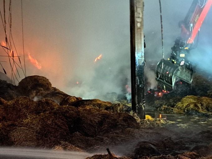 Spento dopo due giorni di lavoro l’incendio di Bedizzole