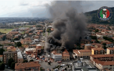 Incendio di Rovato, diossine e IPA nell’aria. Ma ora i valori sono tornati alla normalità