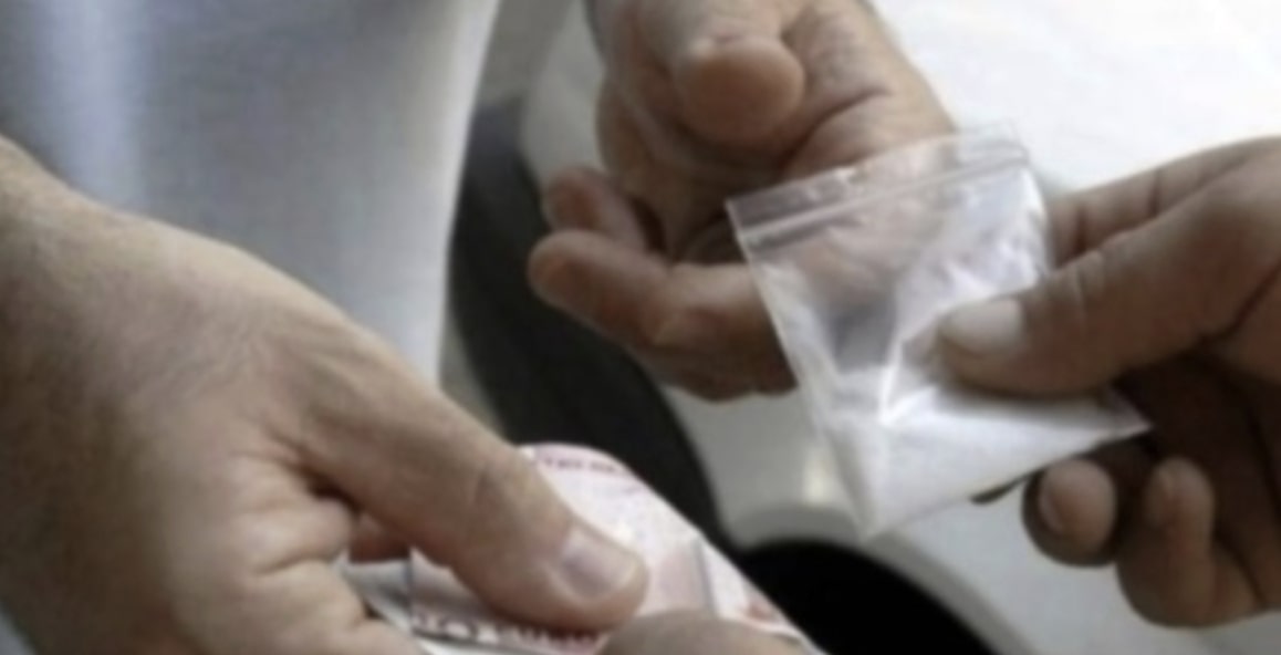 Beccato in una birreria del centro: in manette un pusher di 51 anni