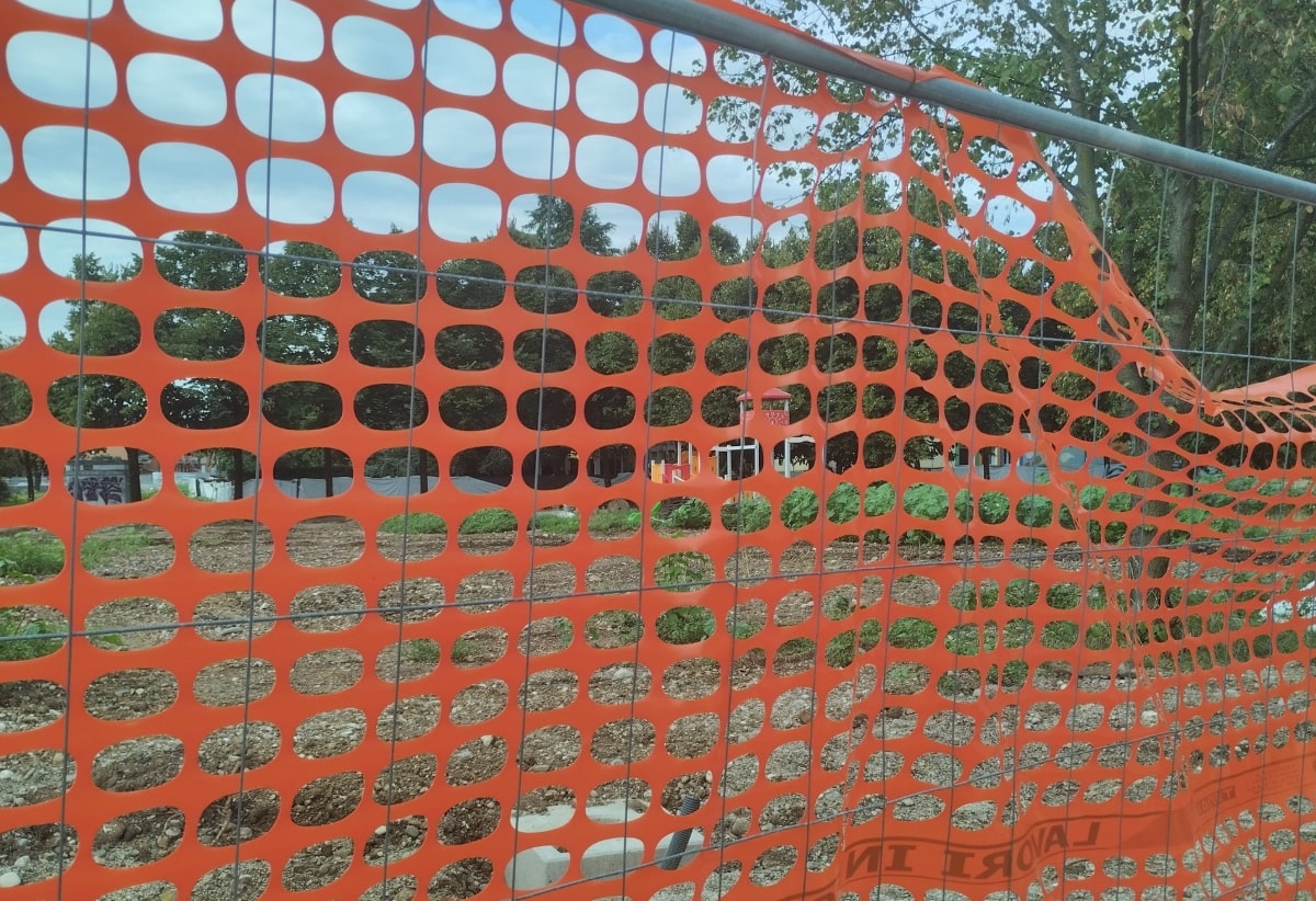 Bonifica del parco di via Livorno a Brescia: riapertura prevista per dicembre