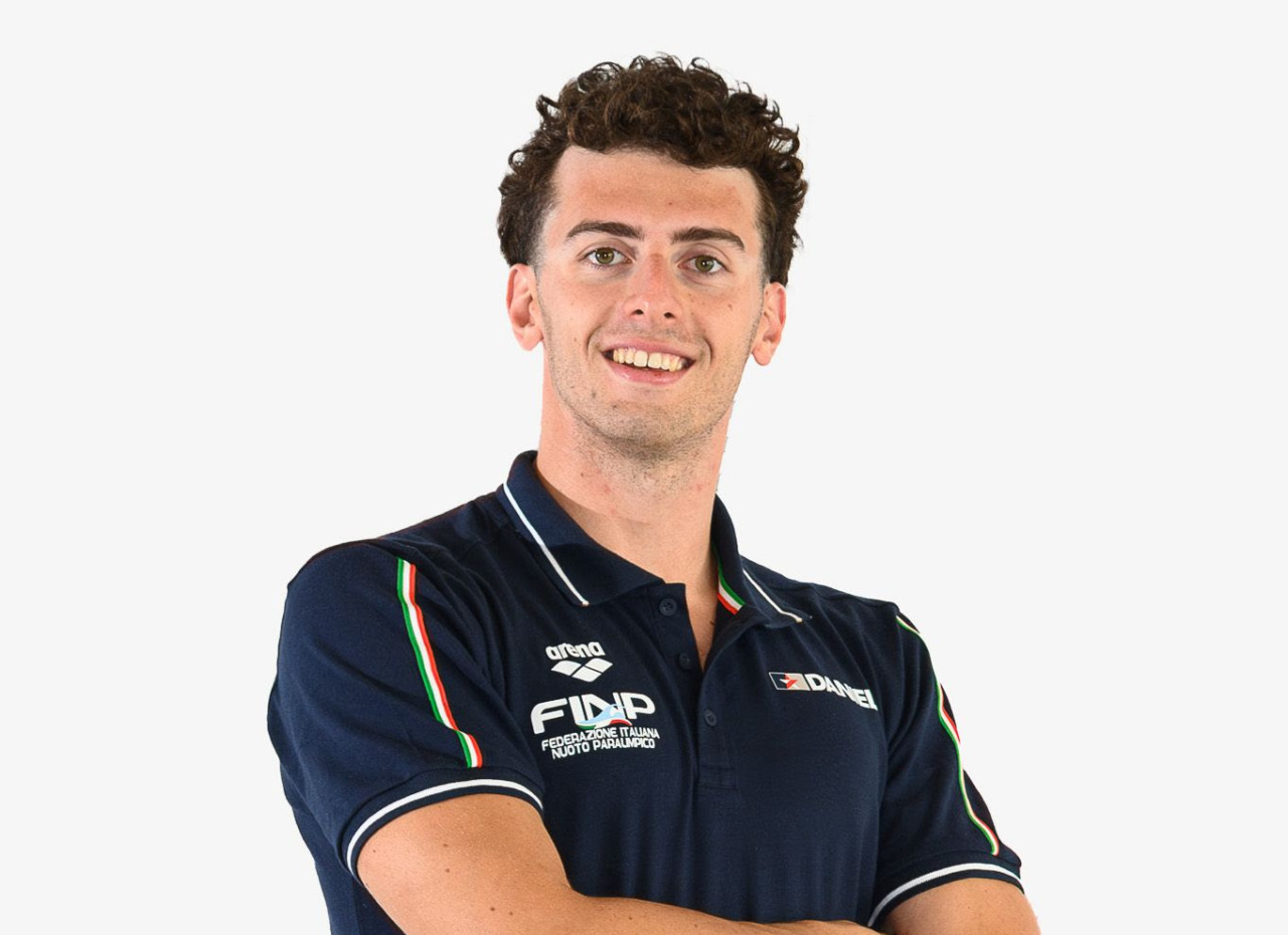 Il nuotatore paralimpico Federico Bicelli vola ai mondiali